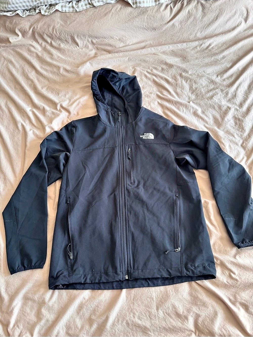 The North Face Resolve 2.0 Jacket Men's Black Jacket Size Medium